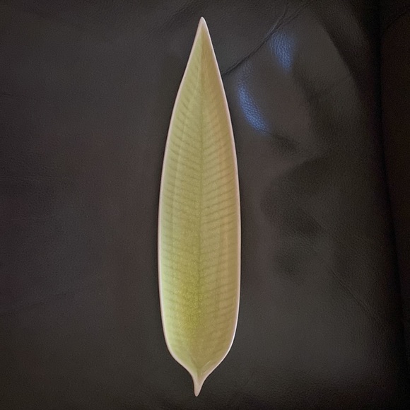 Pier One leaf tray for decoration - Picture 3 of 4